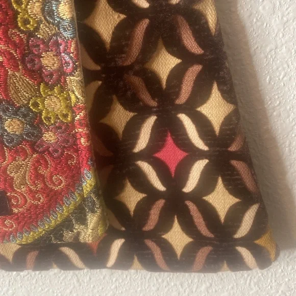 ST. CLAIR DESIGNS Black and Red Crossbody Bag with Intricate Pattern Boho - Picture 5 of 6